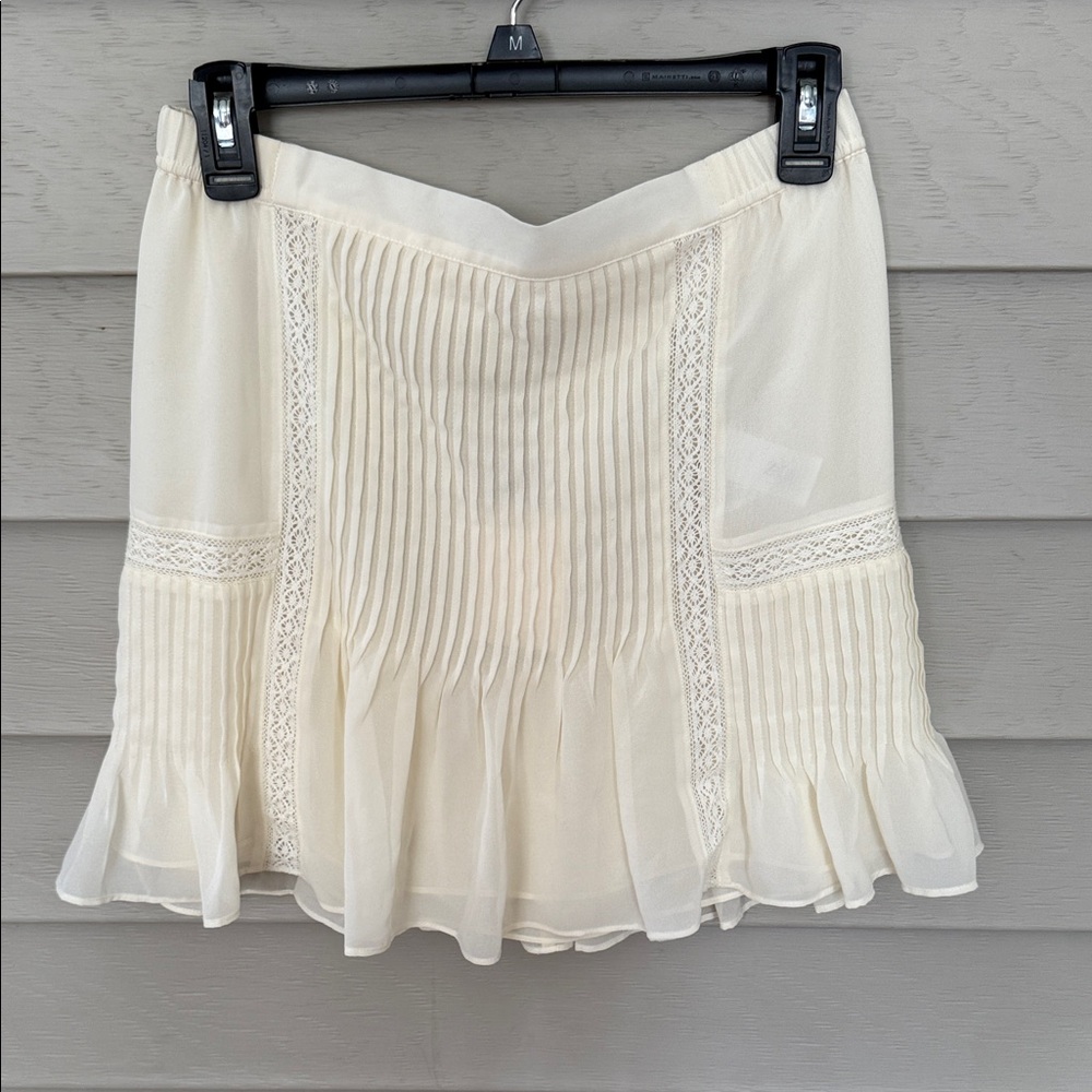 Zara Cream Pleated Mini Skirt